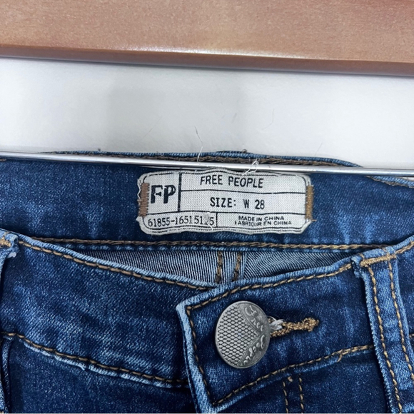 FREE People High Waisted Skinny Jeans Women’s Size 28 - Picture 5 of 8